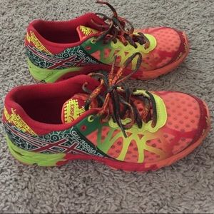 ASICS  Women’s Gel Noosa Tri 9